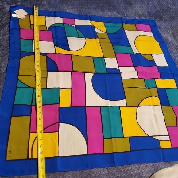 Runaway scarf  - Picture 7 of 7